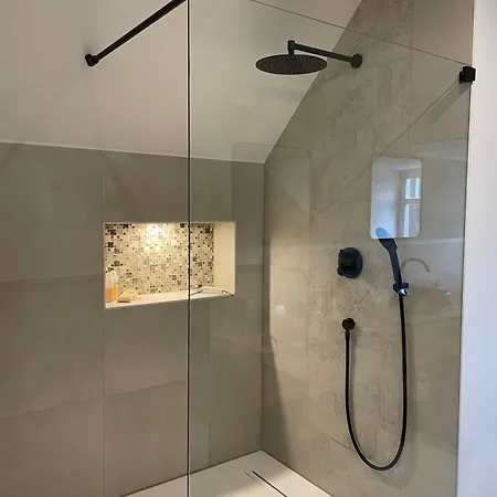 Elbhirsch Stilvoll Wohnen In Weisser Hirsch