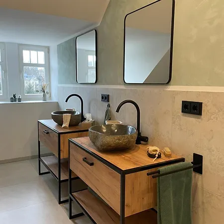 Elbhirsch Stilvoll Wohnen In Weisser Hirsch Appartement Dresden