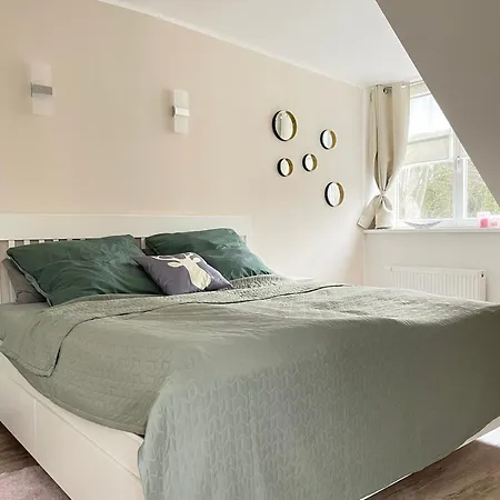 Apartment Elbhirsch Im Beliebten Villenviertel Weißer Hirsch