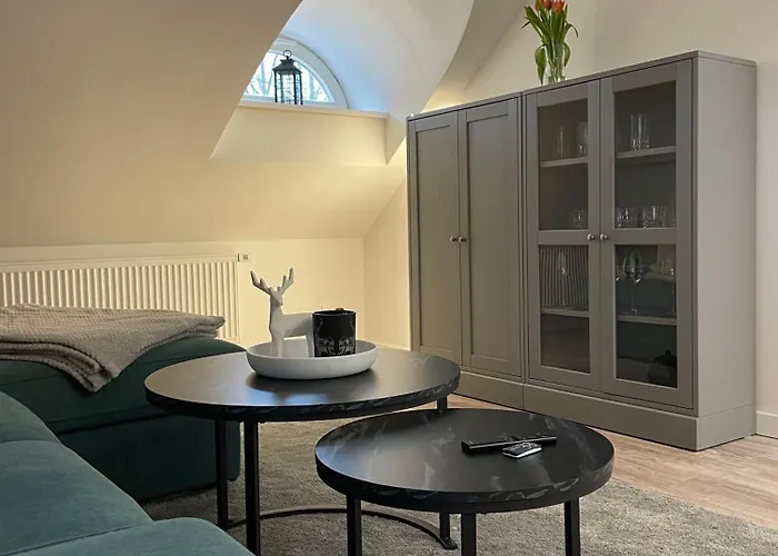 Elbhirsch Stilvoll Wohnen In Weisser Hirsch *